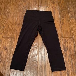 Black Highwaisted Cropped Lululemon Leggings